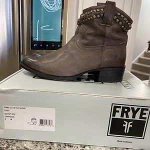 Frye boot  gray size 9